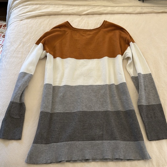 Color block sweater - Picture 4 of 4